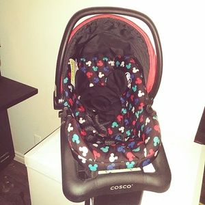 Baby Mickey Mouse Carseat